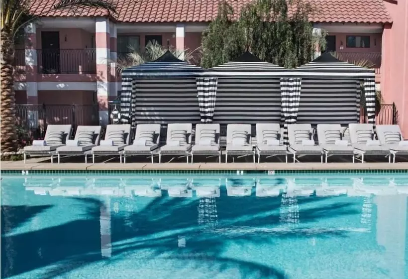 Sands Hotel And Spa