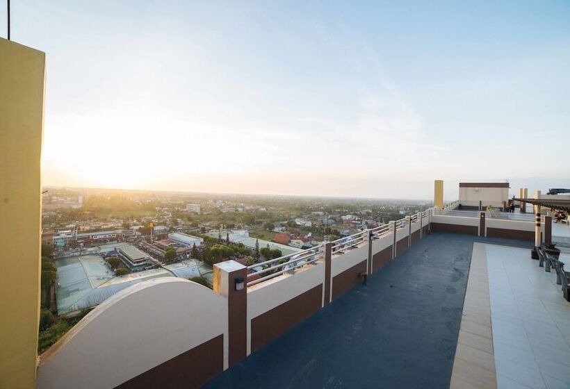 هتل Reddoorz Premium @ Cityland Tagaytay 2