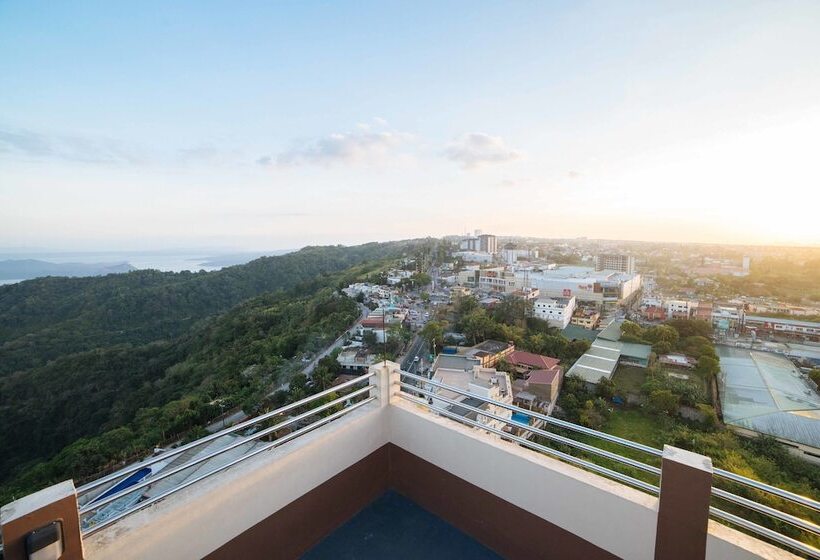 هتل Reddoorz Premium @ Cityland Tagaytay 2