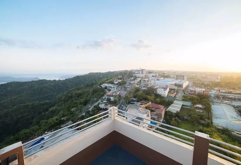 Hotelli Reddoorz Premium @ Cityland Tagaytay 2