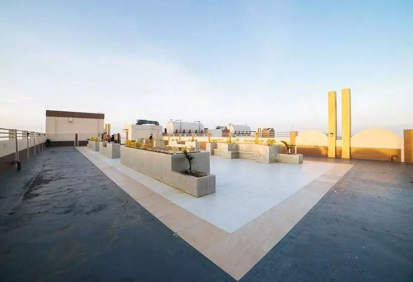 Hotelli Reddoorz Premium @ Cityland Tagaytay 2