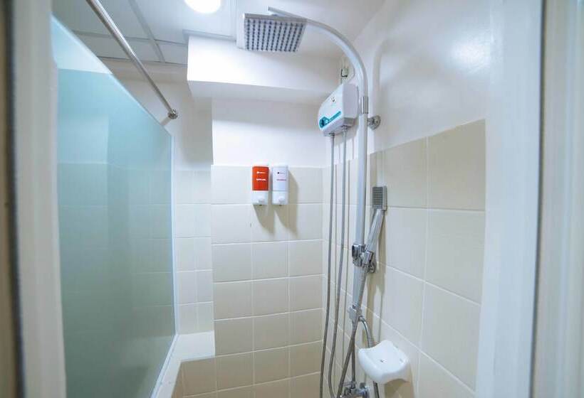 هتل Reddoorz Premium @ Cityland Tagaytay 2