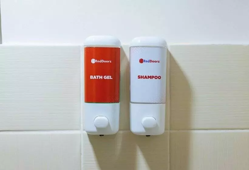 Hotelli Reddoorz Premium @ Cityland Tagaytay 2