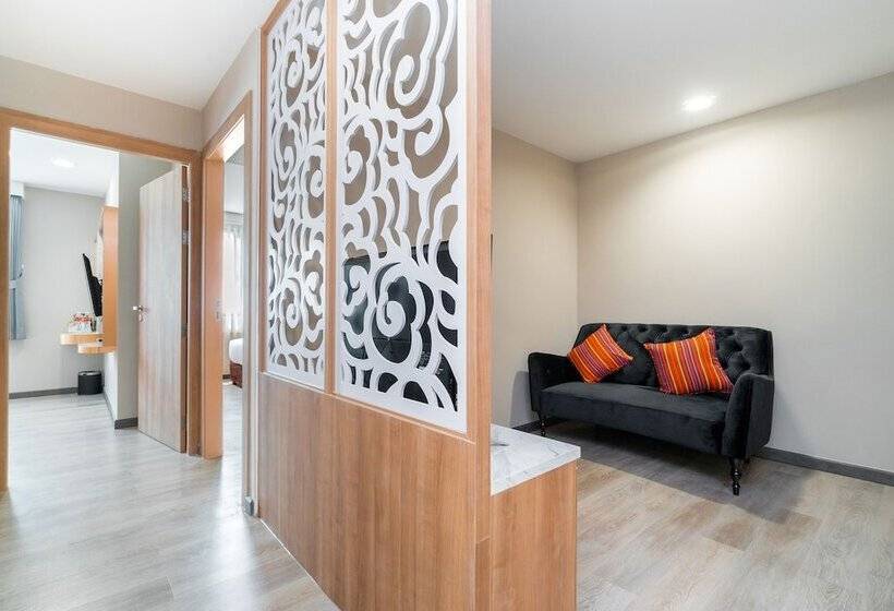 Отель Kk Karon Kata Boutique