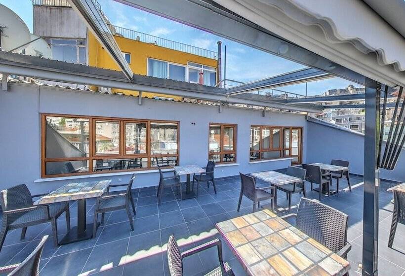 ホテル Cihangir Palace