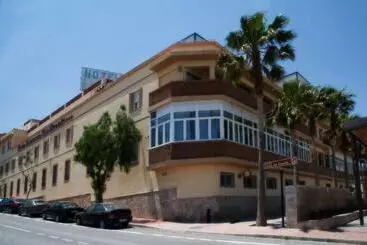 ホテル Balneario San Nicolas