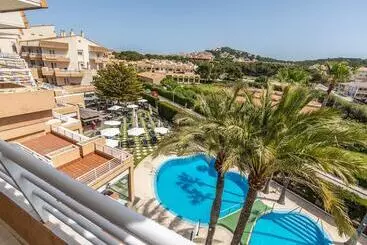 ホテル Illot Suites