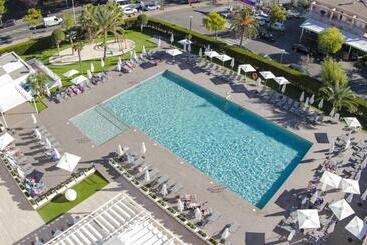 Hotel Bq Delfin Azul