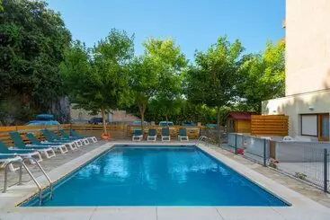 Apartamentos Los Arces