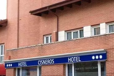 酒店 Cisneros