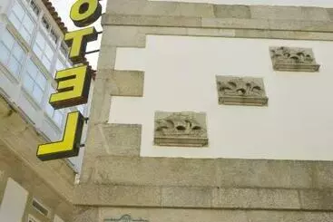 Отель Tres Carabelas