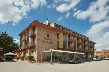 فندق Hostal Doña Juana