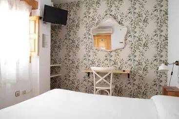 酒店 Hostal El Pozo