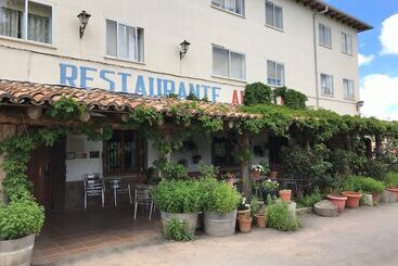 فندق Hostal Alto Tajo