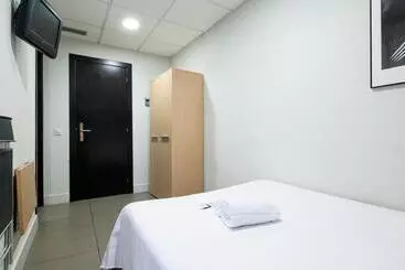 Хостел Putxet By Gaiarooms