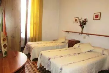 Отель Hostal Lima