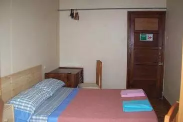 酒店 Pensión Los Pinos Gijón