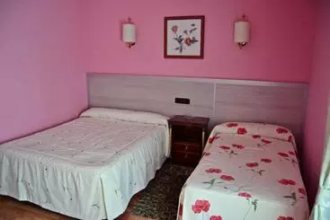 Отель Hostal La Corte