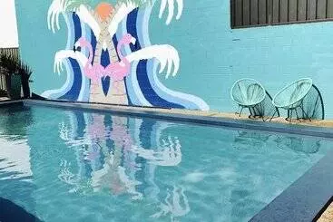 בית מלון כפרי Cascades Motor Inn