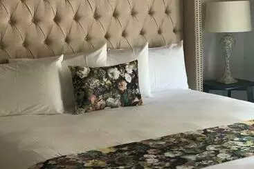 酒店 Olde Horsham Motor Inn