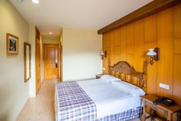 هتل Abba Ordino Babot