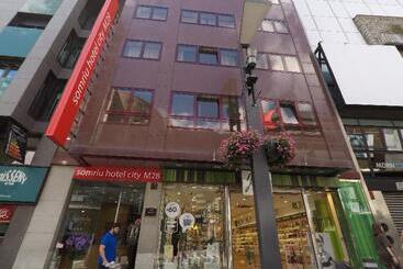 Somriu Hotel City M28