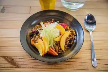 ホテル Veriu Central