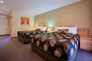 Westland Hotel Motel