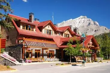 فندق Banff Ptarmigan Inn