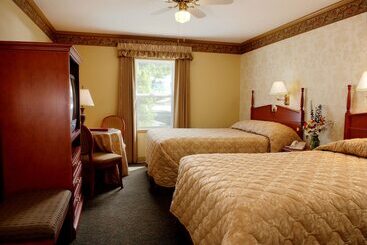 Otel Holland America Dawson City Inn