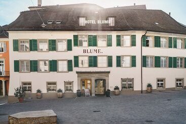 Blume Baden Hotel & Restaurant