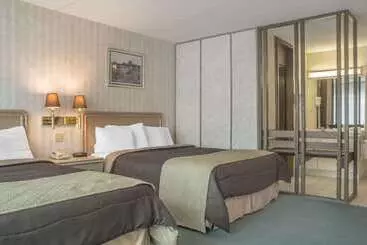 Hotel Rodeway Inn Fallsview