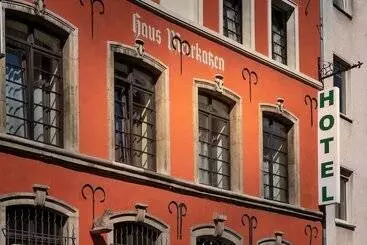 בית מלון כפרי Ahl Meerkatzen