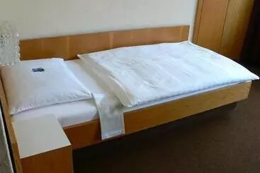 Otel Meran Hallenbad & Sauna