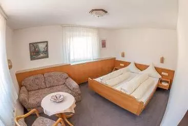 Hotel Restaurant   Metzgerei Sonne