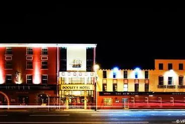 هتل Dooley S