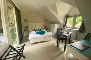 酒店 Les Moulins Du Duc écolodge