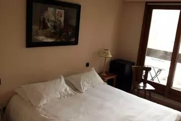 호텔 Restaurant Les Cigognes