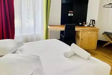 Enzo Hotels Limoges Centre Jourdan By Kyriad Direct