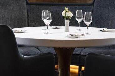 هتل Hôtel De Pavie