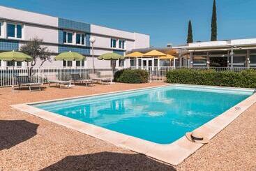 هتل Ibis Styles Marseille Aéroport