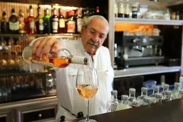 ホテル Sole E Monti