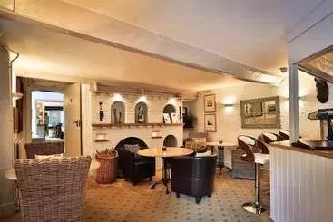 ホテル Combe House