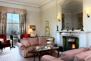 בית מלון כפרי Macdonald Leeming House