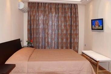 酒店 Messinian Bay