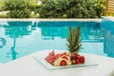 ホテル Mitsis Ramira