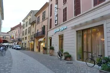 Hotell Centrale Byron