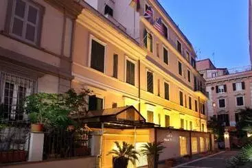 בית מלון כפרי Villa Glori