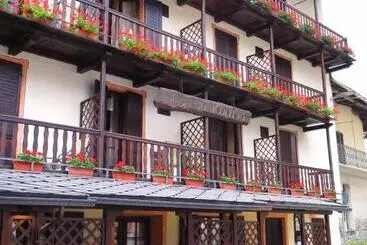 ホテル Albergo Miniere