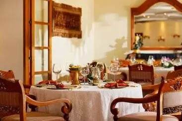 Nusa Dua Beach Hotel And Spa Handwritten Collection